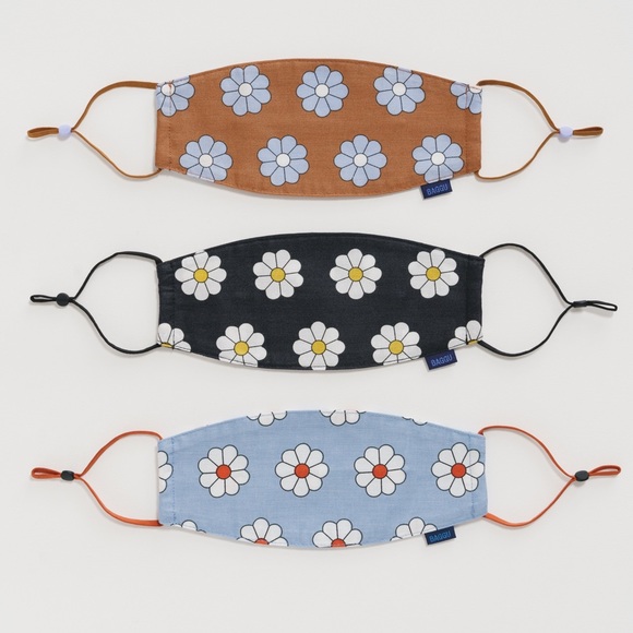 BAGGU New ‘Daisy’ Ear Loop Face Mask, Light Brown - Picture 2 of 5